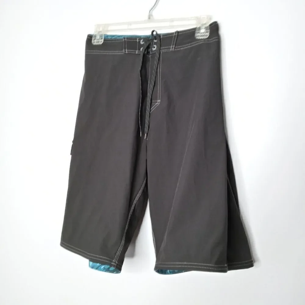 Burnside men's size 38 black swim trunk